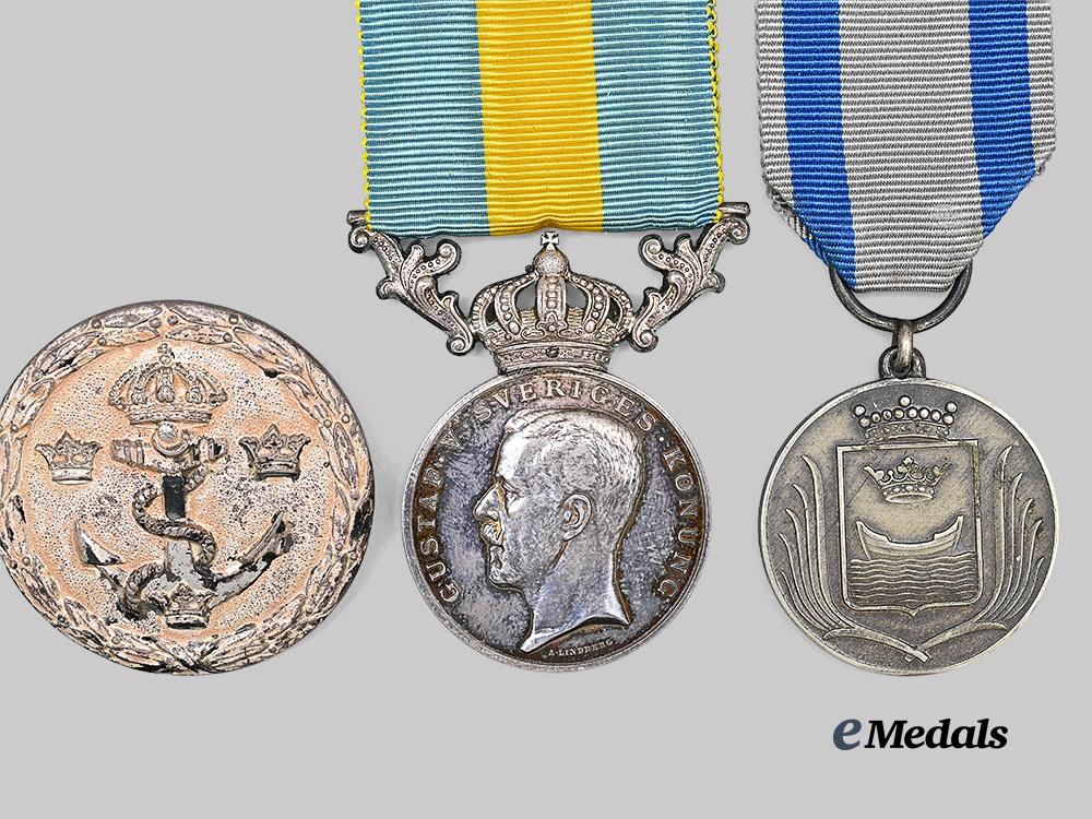 europe._a_lot_of_three_awards&_insignia_e_medals__e_u25049_3