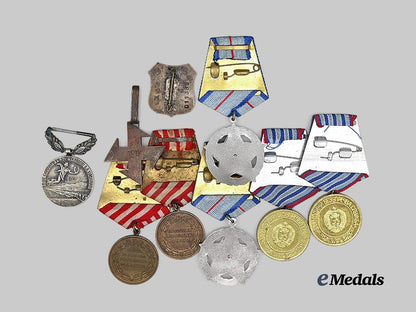 europe._a_lot_of_awards,_badges,&_medals_e_medals__e_u25050_3