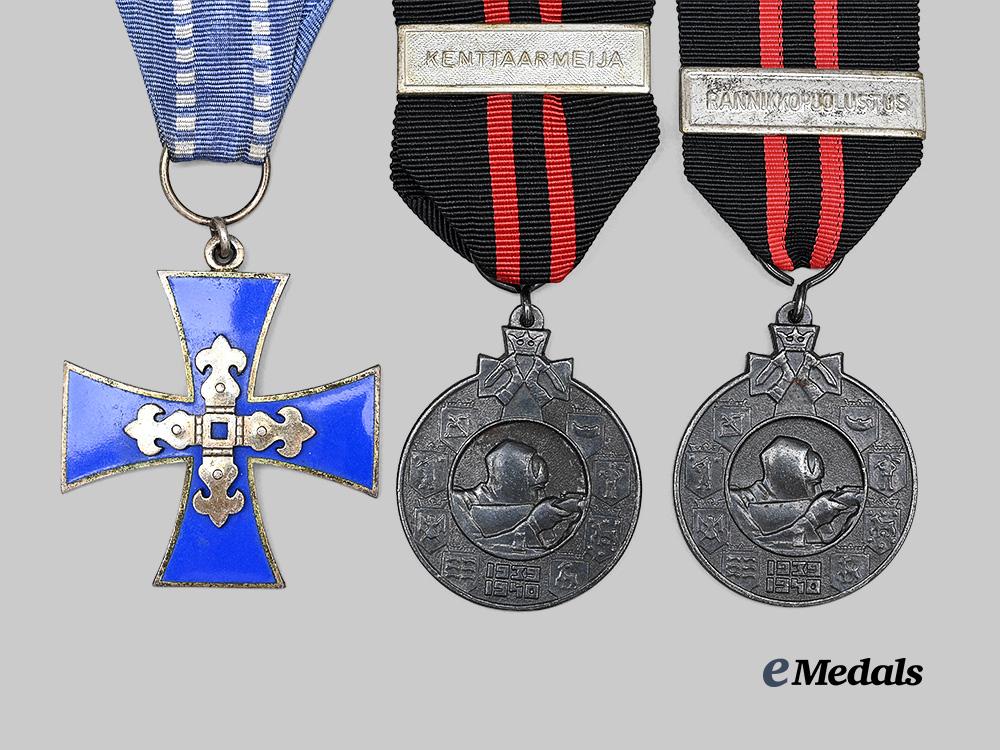 finland,_republic._a_lot_of_three_decorations&_awards_e_medals__e_u25051_3