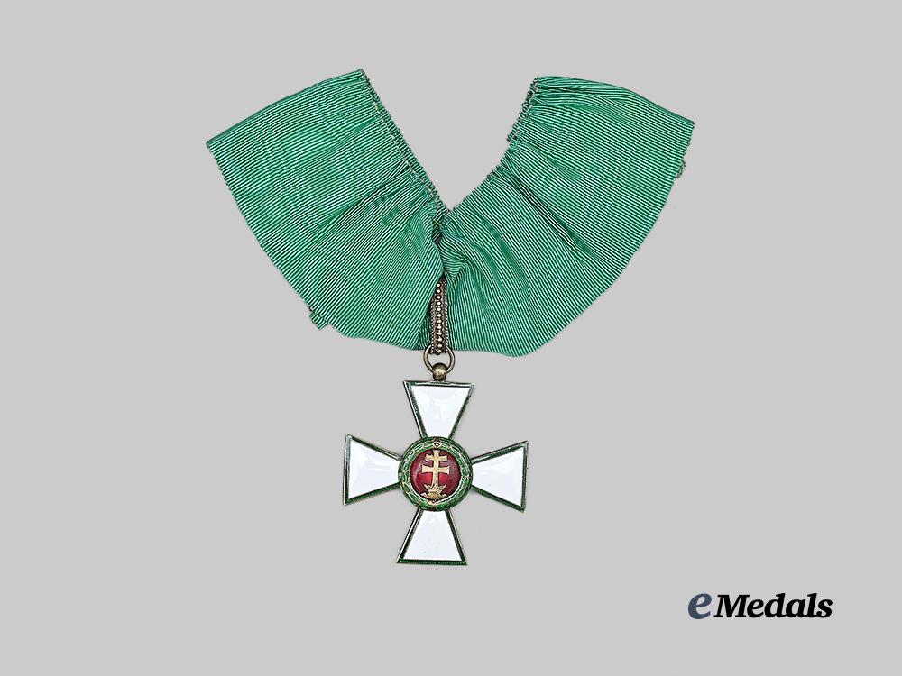 hungary._an_order_of_merit,_second_class_commander's_neck_badge_e_medals__e_u25053_2