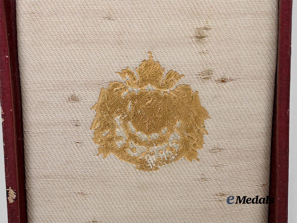 austria,_imperial._an_order_of_franz_joseph,_knight_in_case_by_wilhelm_kunz,_c.1917_e_medals__e_u25055_4