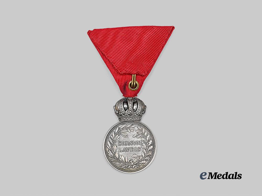 austria,_imperial._a_military_merit_medal,_franz_joseph,_in_silver_e_medals__e_u25061_4