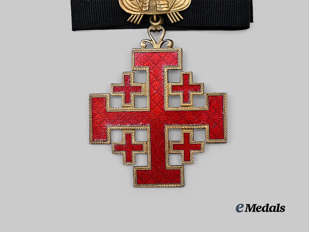 vatican,_papal_states._an_order_of_the_holy_sepulchre,_grand_officer_neck_badge_in_case_e_medals__e_u25064_6