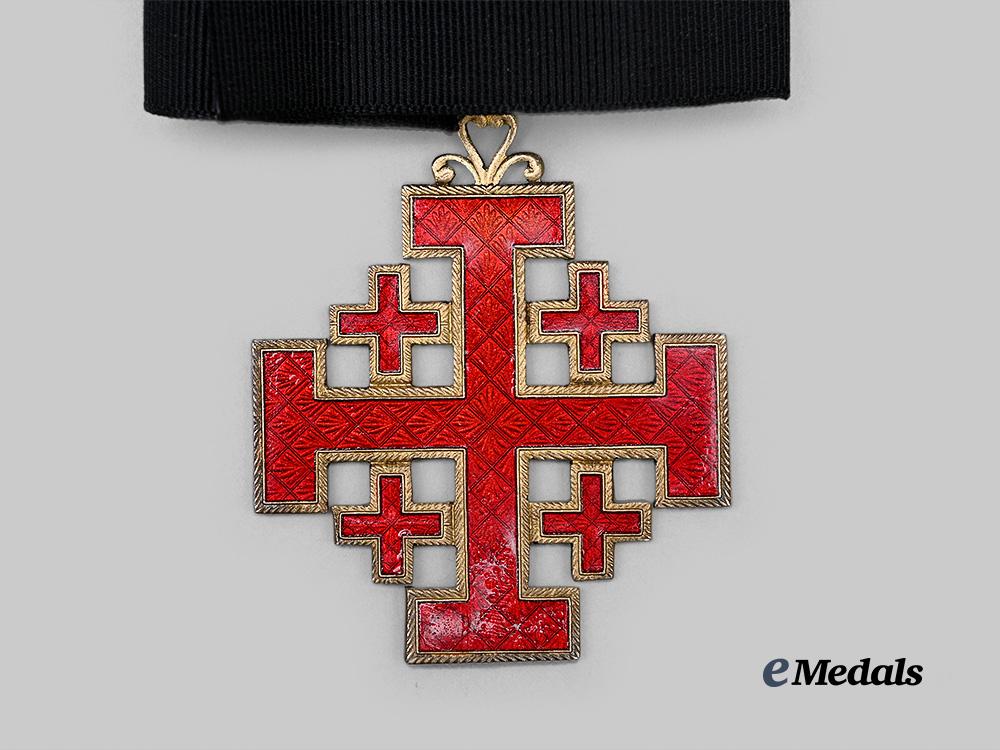 vatican,_papal_states._an_order_of_the_holy_sepulchre,_grand_officer_neck_badge_in_case_e_medals__e_u25064_8