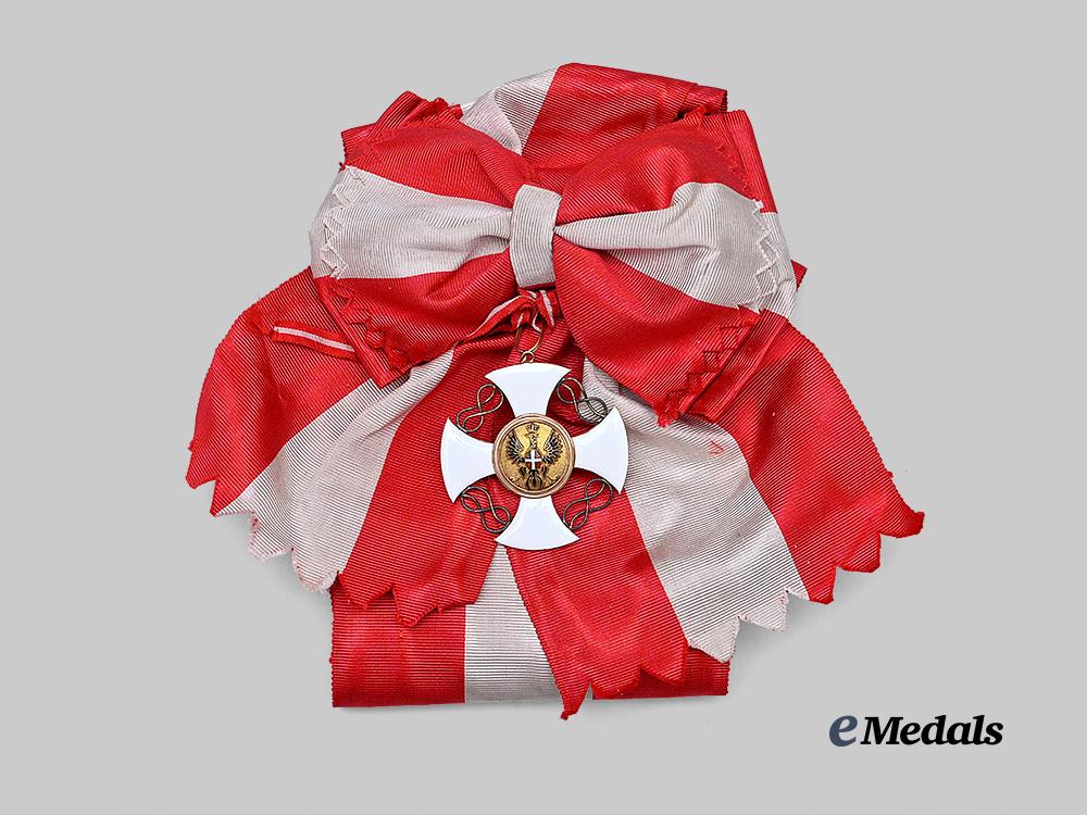 italy,_kingdom._an_order_of_the_crown,_grand_cross_set_in_gold,_by_cravanzola_e_medals__e_u25065_9