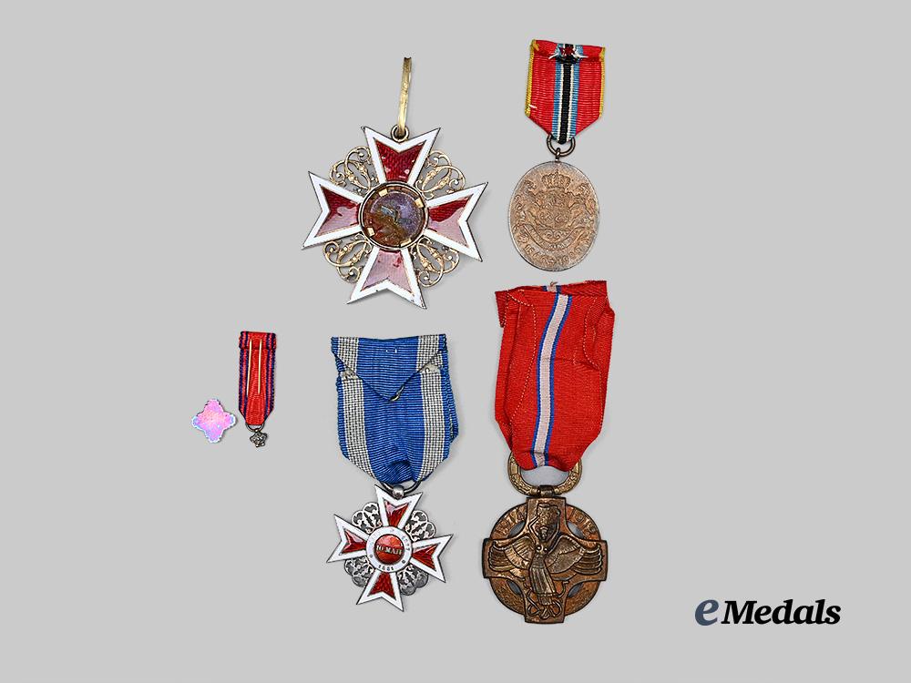 romania,_kingdom._a_lot_of_decorations_and_documents_to_romanian_diplomat_george_stoicescue,_stationed_in_japan,1930s_e_medals__e_u25077_11