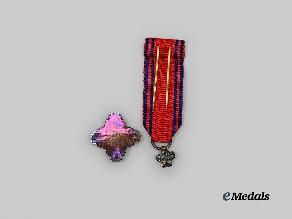 romania,_kingdom._a_lot_of_decorations_and_documents_to_romanian_diplomat_george_stoicescue,_stationed_in_japan,1930s_e_medals__e_u25077_14