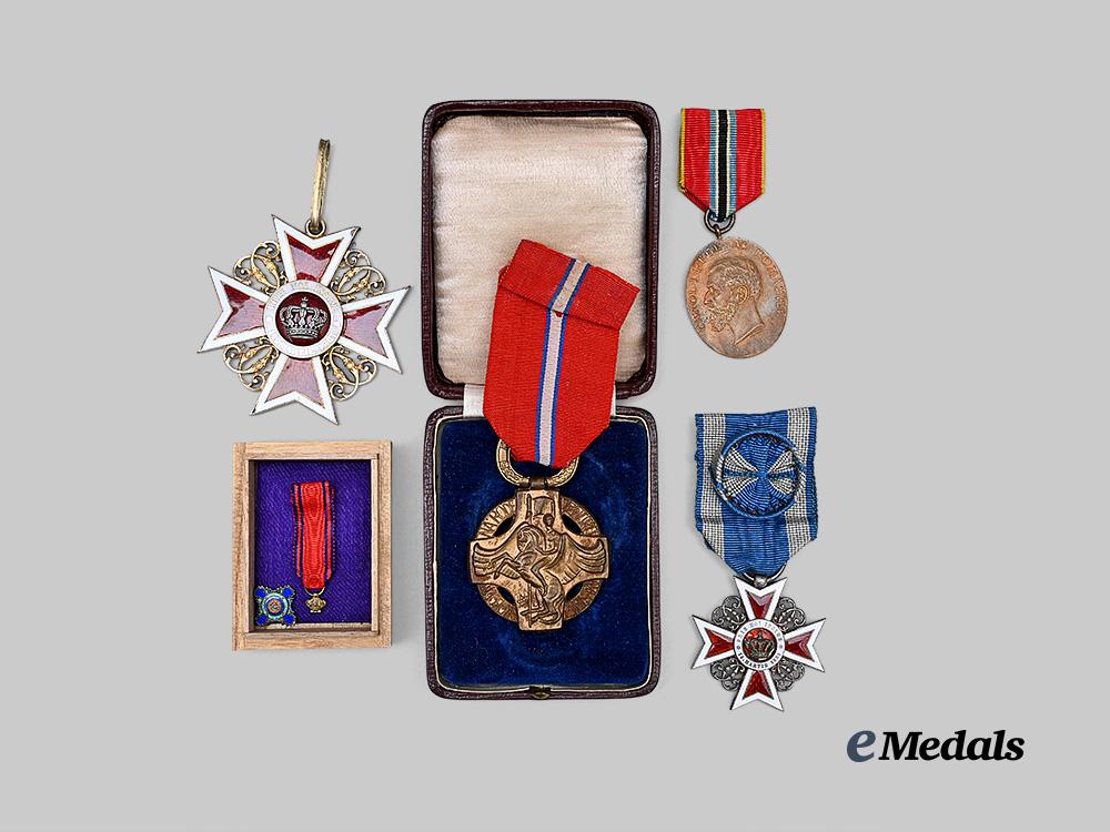 romania,_kingdom._a_lot_of_decorations_and_documents_to_romanian_diplomat_george_stoicescue,_stationed_in_japan,1930s_e_medals__e_u25077_5