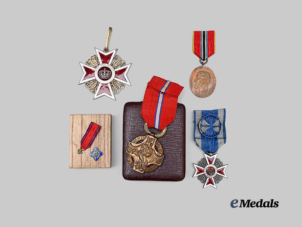 romania,_kingdom._a_lot_of_decorations_and_documents_to_romanian_diplomat_george_stoicescue,_stationed_in_japan,1930s_e_medals__e_u25077_6