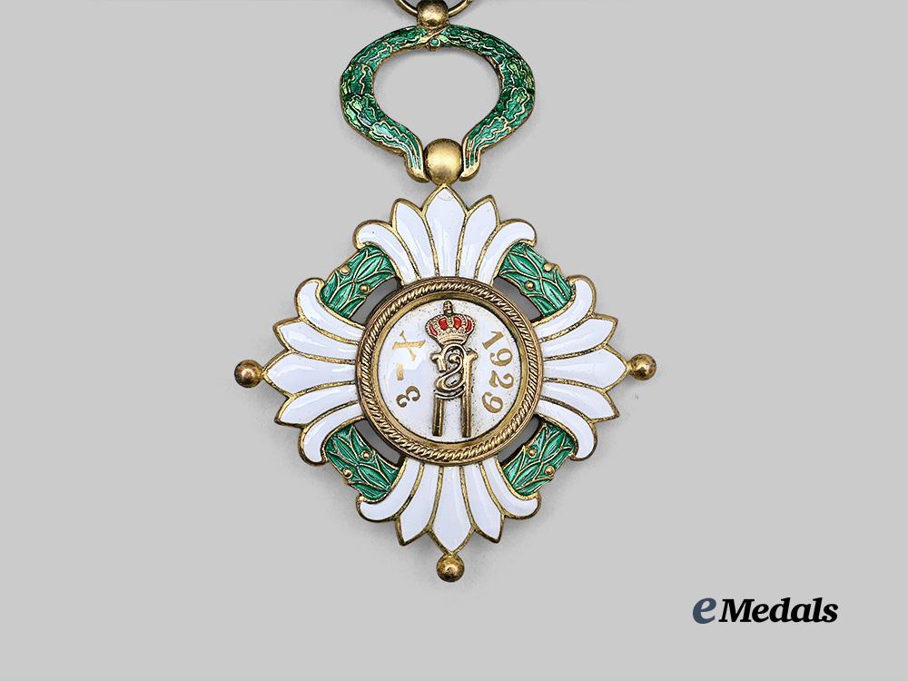 yugoslavia,_kingdom._an_order_of_the_crown,_commander_in_case,_to_romanian_diplomat_george_stoicescue,_stationed_in_japan,1930s_e_medals__e_u25080_9