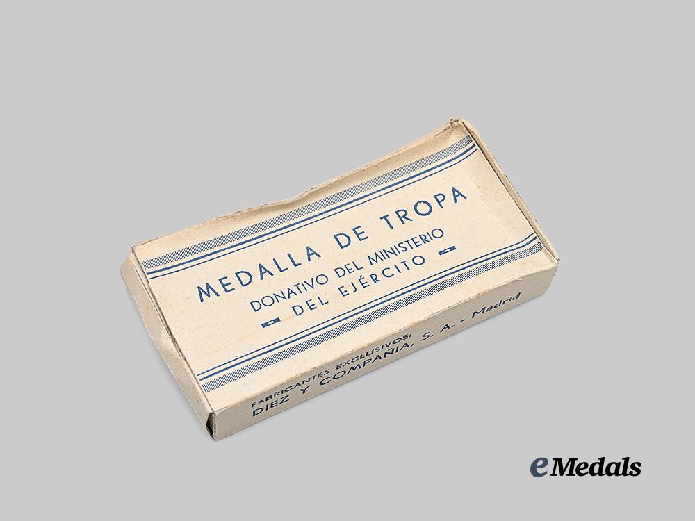 spain,_spanish_state._a_mint_medal_of_the_russian_campaign,_with_case,_by_diez_y_campañia_e_medals__e_u25094_2