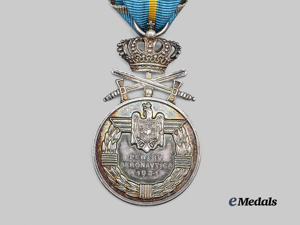 romania,_kingdom._a_medal_of_aeronautical_virtue,_second_class_silver_grade_with_swords&_crown_e_medals__e_u25125_5