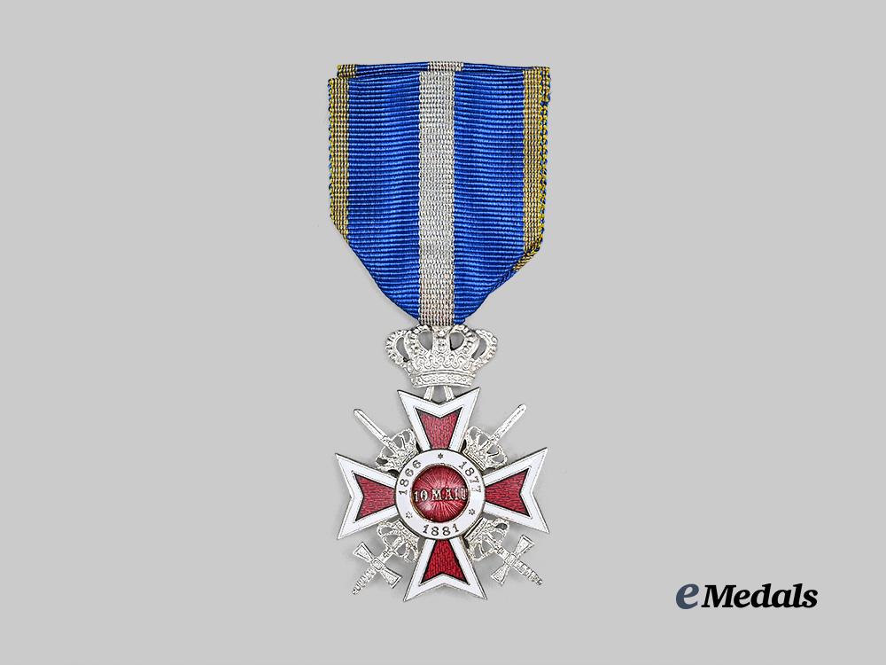 romania,_kingdom._an_order_of_the_crown_of_romania,_fifth_class_with_swords_e_medals__e_u25137_4