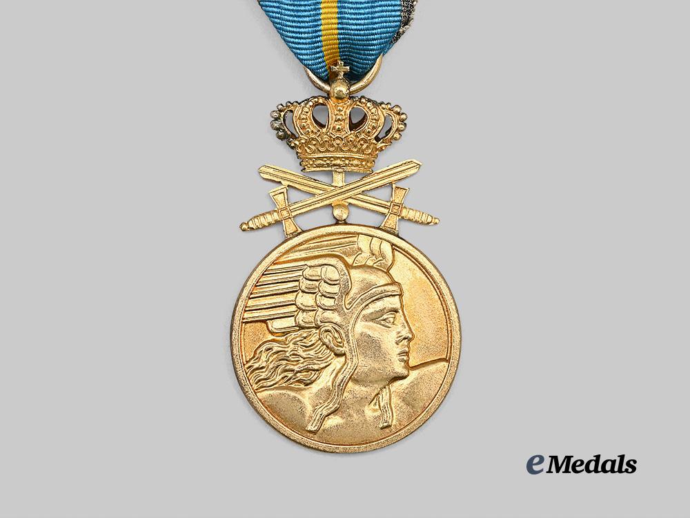 romania,_kingdom._a_medal_of_aeronautical_virtue,_first_class_gold_grade_with_swords&_crown_e_medals__e_u25154_3