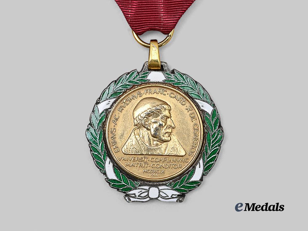 spain,_republic._a_cardinal_cisneros_chest_medal_from_complutense_university_e_medals__e_u25168_6