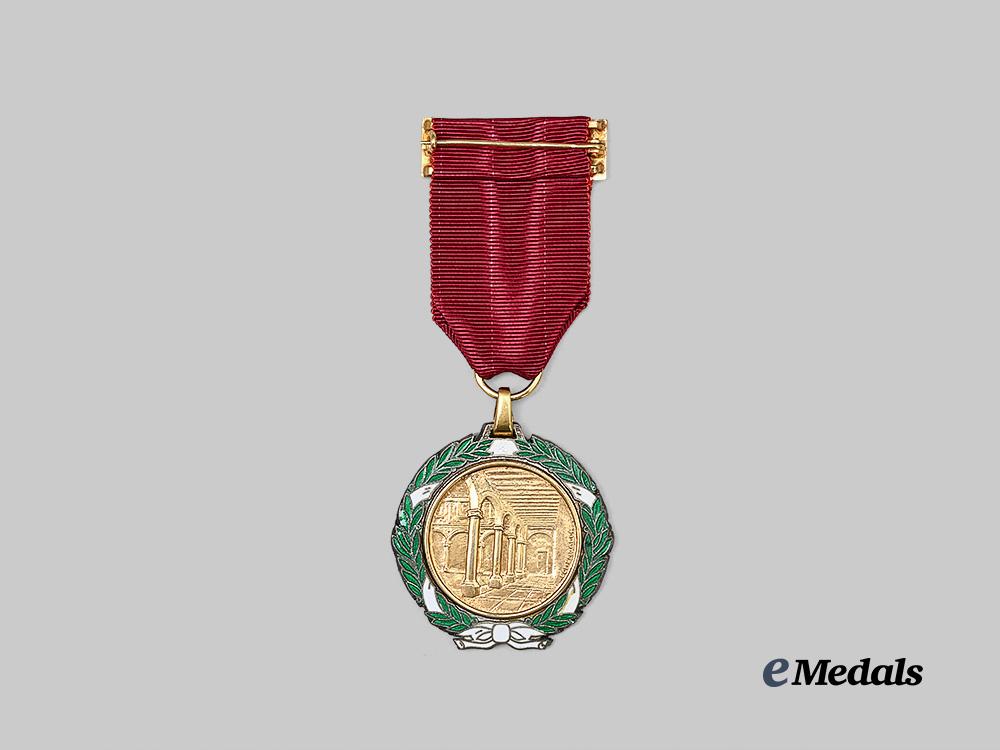 spain,_republic._a_cardinal_cisneros_chest_medal_from_complutense_university_e_medals__e_u25168_7