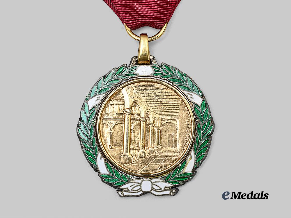 spain,_republic._a_cardinal_cisneros_chest_medal_from_complutense_university_e_medals__e_u25168_8