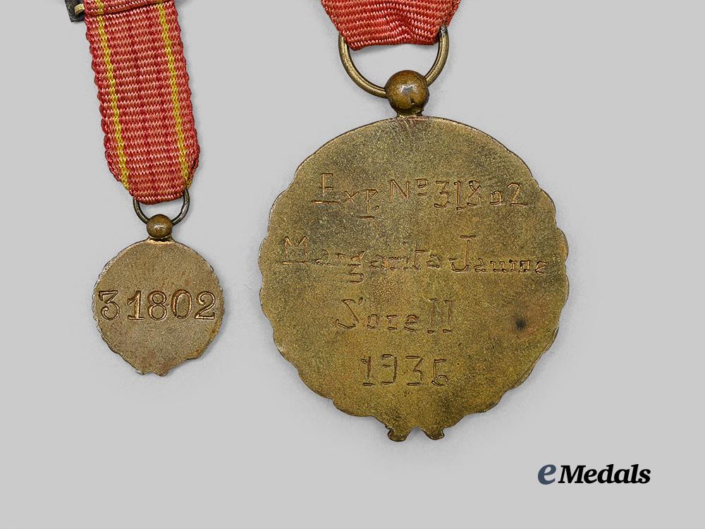 spain,_spanish_state._an_old_guard_medal_and_miniature_to_margarita_jaurne_sorell,1936_e_medals__e_u25177_5