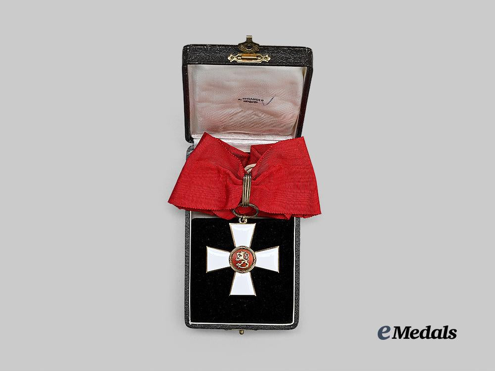 finland,_republic._an_order_of_the_lion_of_finland,_commander’s_badge_by_a._tillander_with_case_e_medals__e_u25188_4