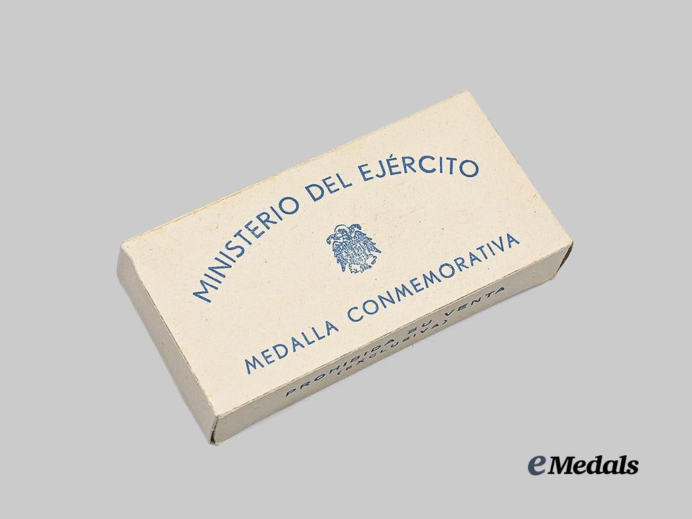spain,_spanish_state._a_mint_medal_of_the_russian_campaign,_with_case,_by_diez_y_campañia_e_medals__e_u25223_2