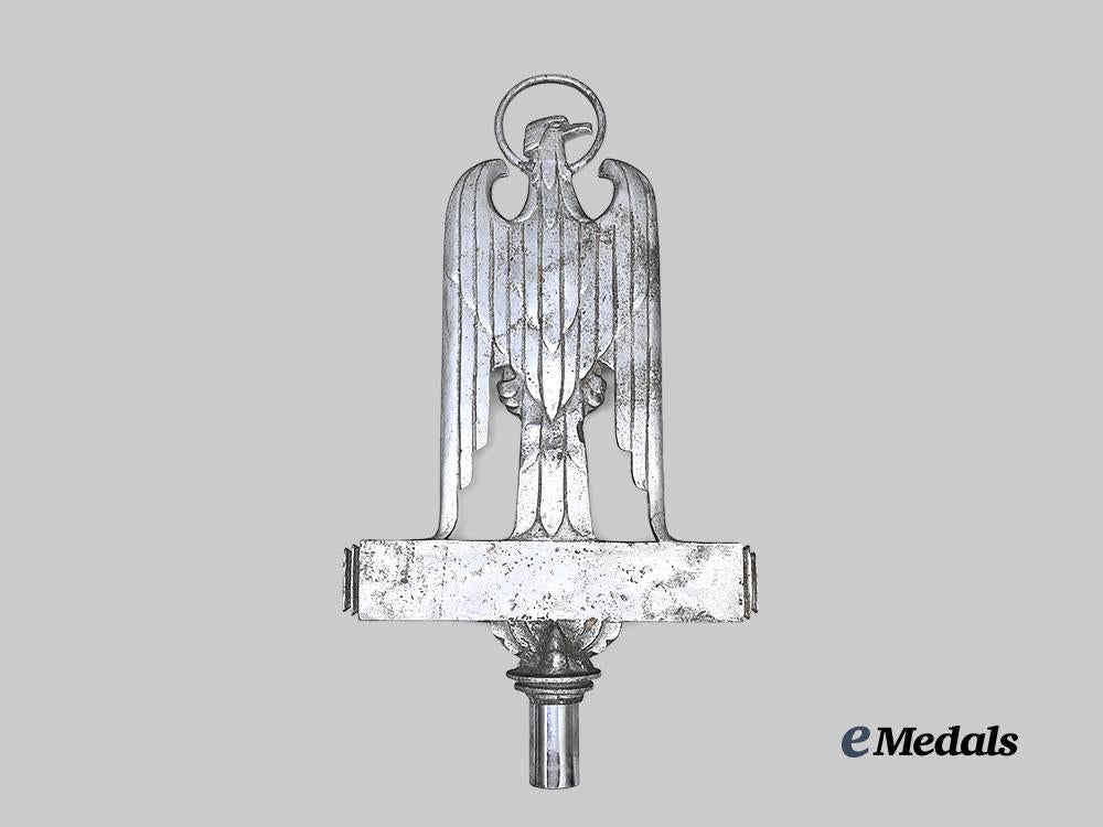 spain,_spanish_state._a_rare_falange_standard_flag_finial,_c.1942_e_medals__e_u25224_4