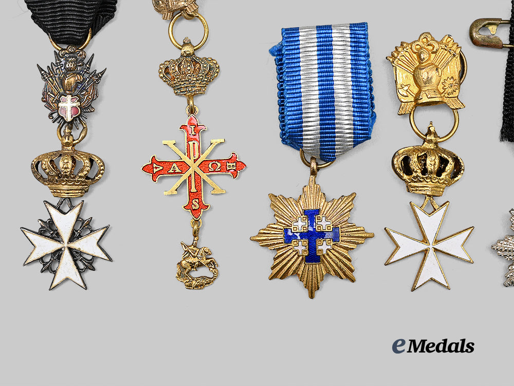 international._a_lot_of_six_miniature_orders_e_medals__e_u25241_4