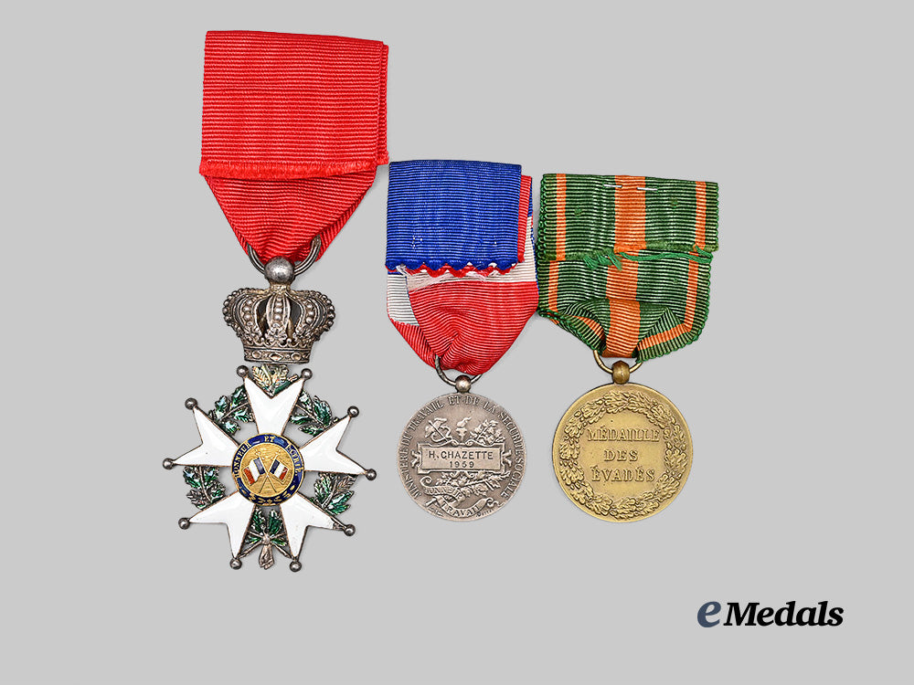 france._a_july_monarchy_legion_of_honour,_knight,_and_two_republic_medals_e_medals__e_u25242_4