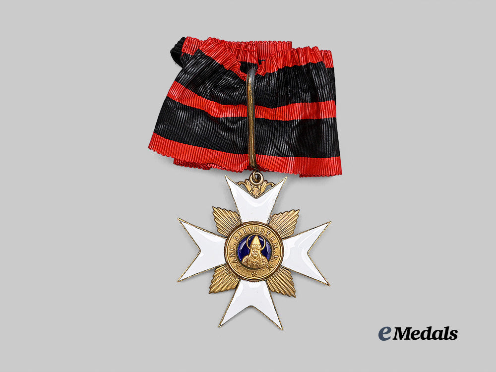 vatican,_papal_state._an_order_of_st._sylvester,_grand_officer_set,_by_tanfani&_bertarelli_e_medals__e_u25248_7