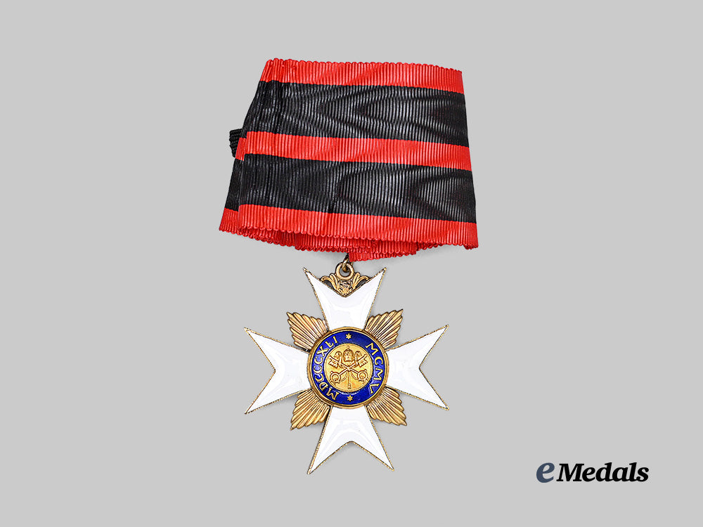 vatican,_papal_state._an_order_of_st._sylvester,_grand_officer_set,_by_tanfani&_bertarelli_e_medals__e_u25248_9