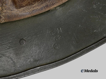hungary,_regency._an_m38_steel_helmet,_finnish_export_example,_by_má_v_a_g_e_medals__e_u25255_10