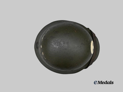 hungary,_regency._an_m38_steel_helmet,_finnish_export_example,_by_má_v_a_g_e_medals__e_u25255_8