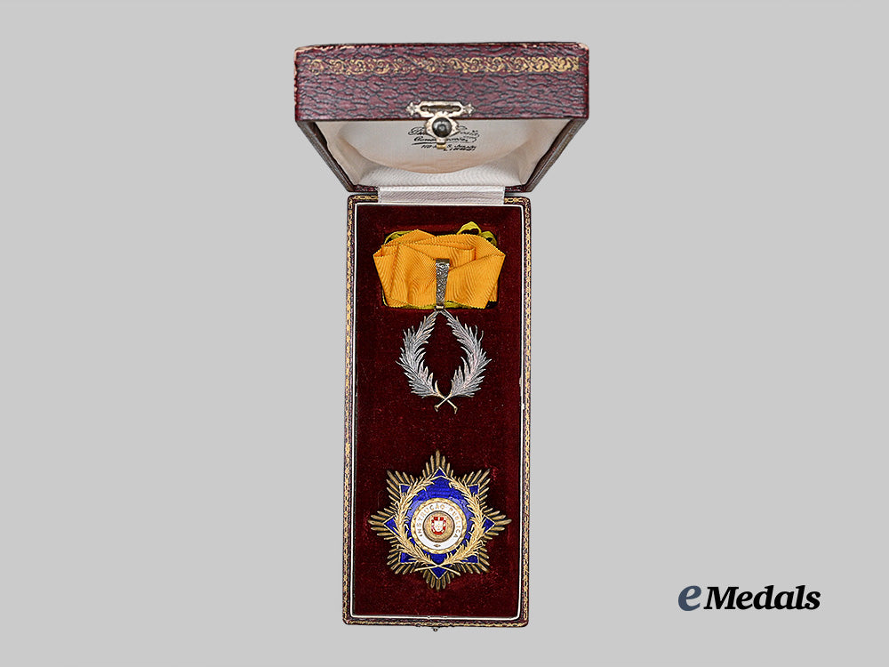 portugal,_kingdom._an_order_of_public_instruction,_grand_officer_set_by_da_costa_e_medals__e_u25266_3