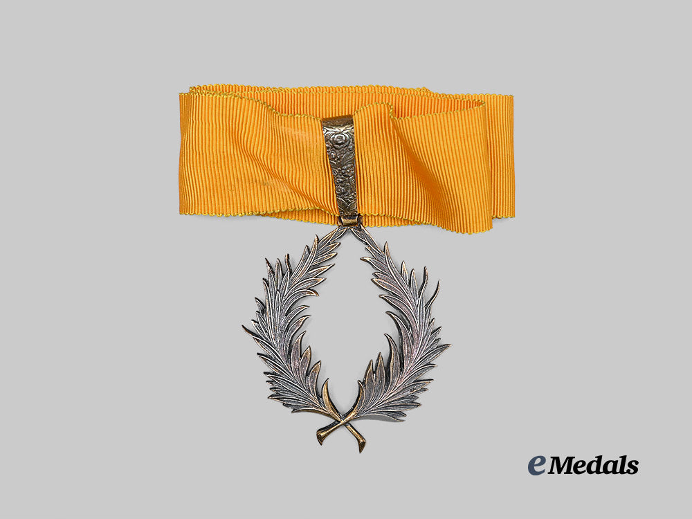 portugal,_kingdom._an_order_of_public_instruction,_grand_officer_set_by_da_costa_e_medals__e_u25266_7