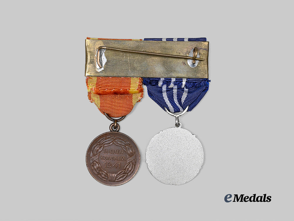 finland,_republic._a_woman's_bravery_pair1941_e_medals__e_u25297_4