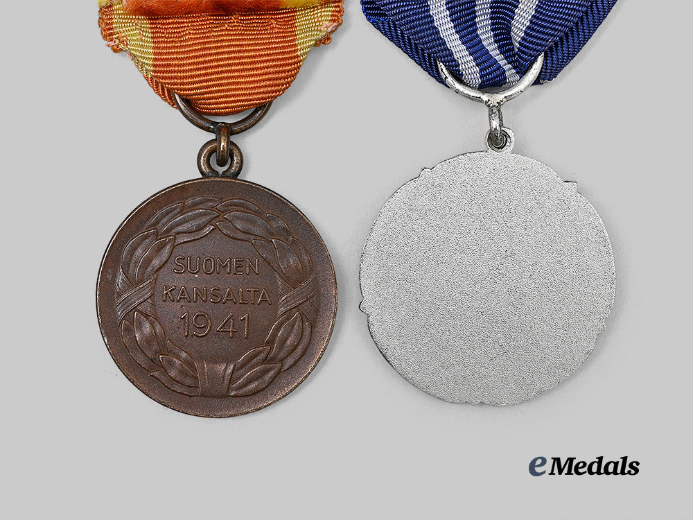 finland,_republic._a_woman's_bravery_pair1941_e_medals__e_u25297_5