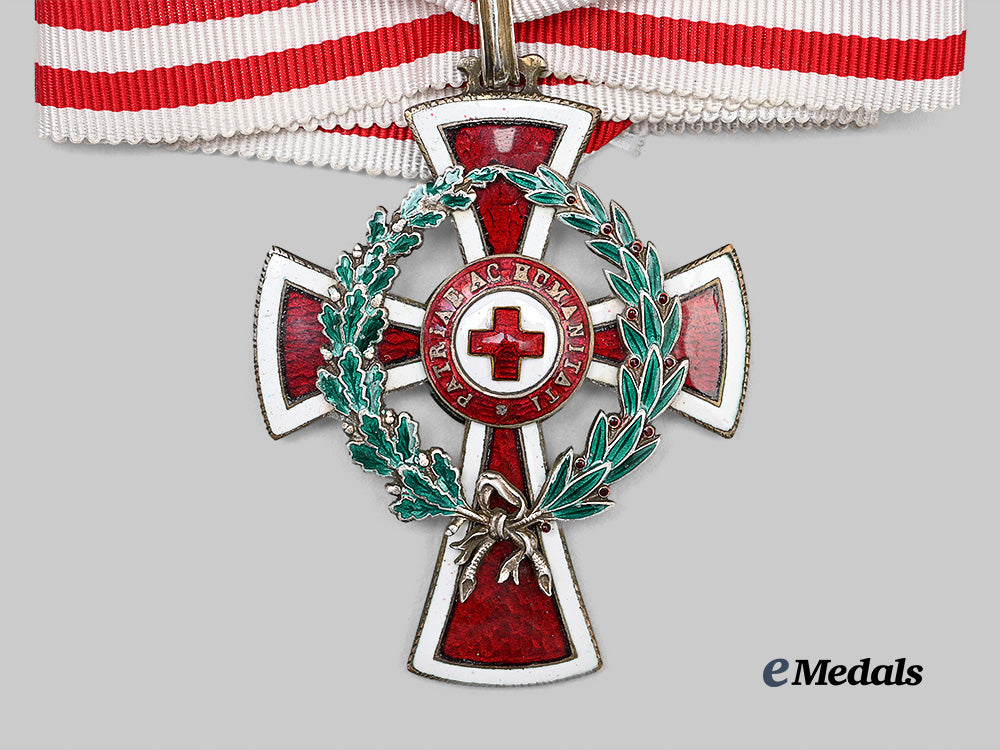 austria,_imperial._a_red_cross_honour_decoration,_i_class_with_war_decoration_e_medals__e_u25312_3