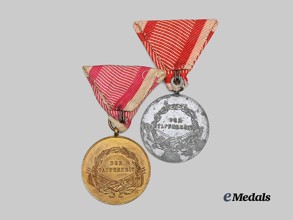 austria,_imperia._a_pair_of_first_war_bravery_medals_e_medals__e_u25315_4