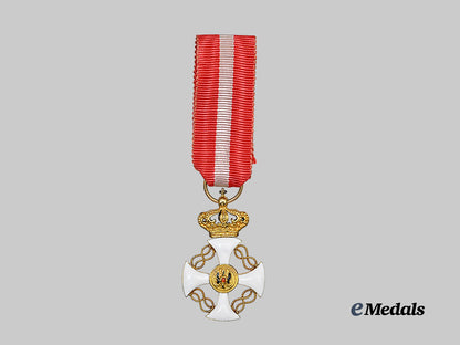 italy,_kingdom._an_order_of_the_crown,_miniature_in_gold_e_medals__e_u25318_2