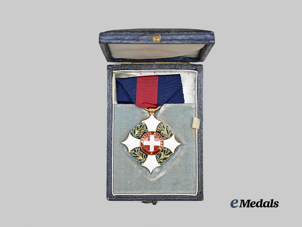 italy,_kingdom._a_military_order_of_savoy,_knight_in_gold,_c.1870_e_medals__e_u25337_3