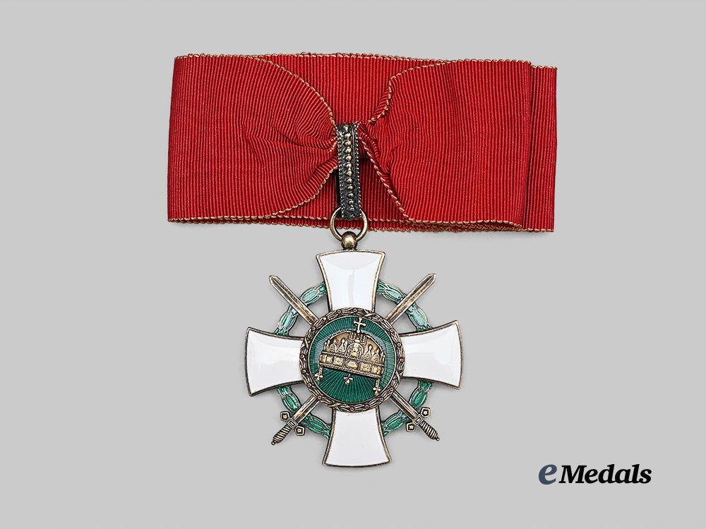 hungary,_kingdom._an_order_of_the_holy_crown,_third_class_commander,_military_division,1942_e_medals__e_u25341_2