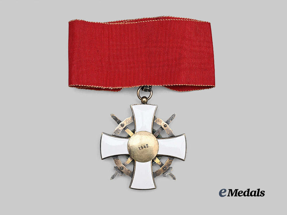 hungary,_kingdom._an_order_of_the_holy_crown,_third_class_commander,_military_division,1942_e_medals__e_u25341_4