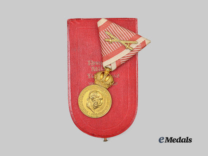austria,_imperial._a_military_merit_medal,_bronze_grade_with_swords_and_case,_by_zimbler_e_medals__e_u25345_5