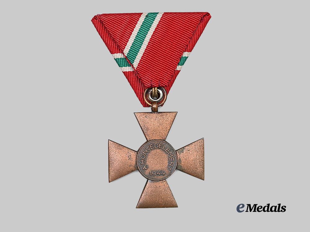 hungary,_kingdom._a_civil_defense_merit_cross,_in_case,_c.1944_e_medals__e_u25350_7