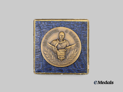 hungary,_kingdom._a_vitéz_gyula_gömbös_commemorative_medal_e_medals__e_u25354_4