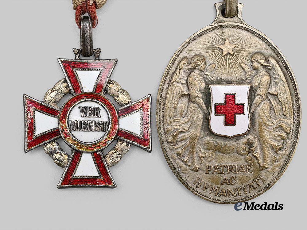 austria,_imperial._a_pair_of_first_war_red_cross_awards_e_medals__e_u25368_3