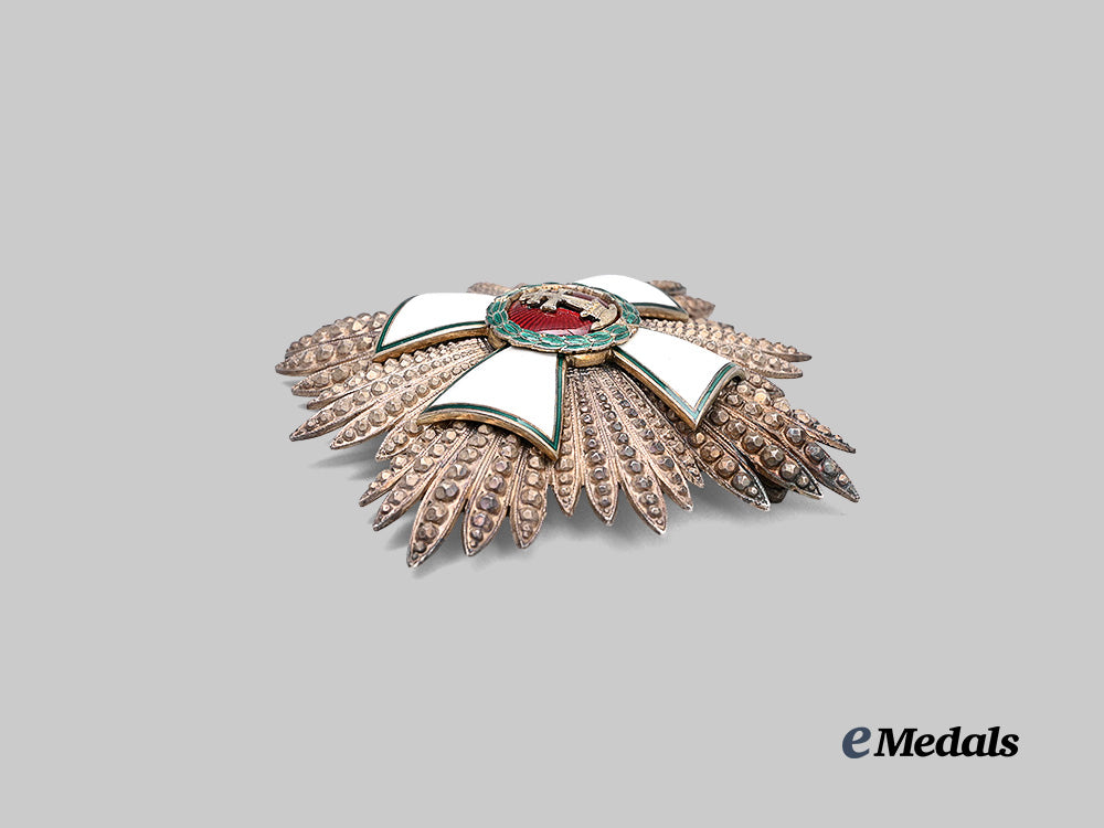 hungary,_kingdom._an_order_of_merit,_second_class_commander's_set,_c.1935_e_medals__e_u25376_11