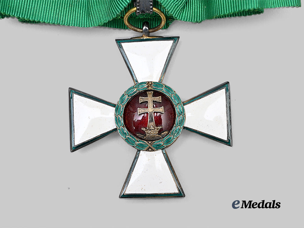 hungary,_kingdom._an_order_of_merit,_second_class_commander's_set,_c.1935_e_medals__e_u25376_7