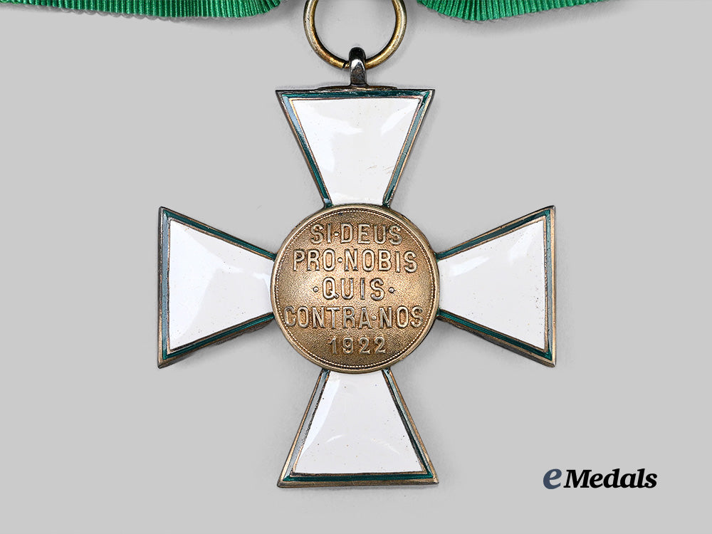 hungary,_kingdom._an_order_of_merit,_second_class_commander's_set,_c.1935_e_medals__e_u25376_9