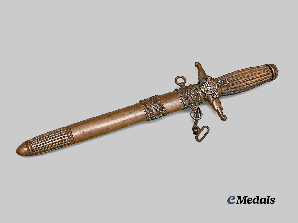 hungary,_kingdom._a_royal_fire_brigade_dress_dagger,_c.1935_e_medals__e_u25377_2