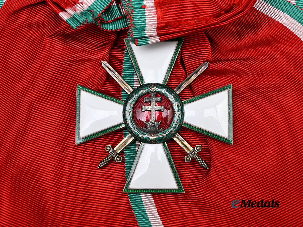 hungary,_kingdom._an_order_of_merit,_military_division,_first_class_grand_cross,_c.1935_e_medals__e_u25382_3
